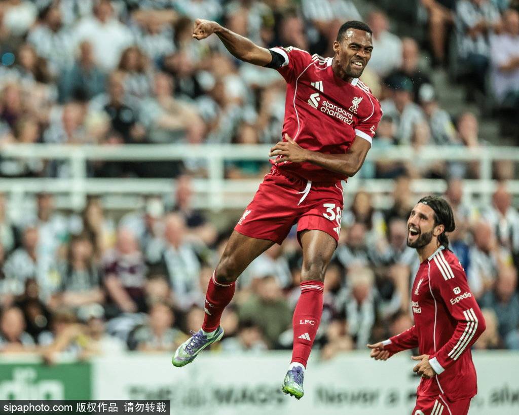 蒂黑vs史塔麦列克
_里奥·恩古莫哈为何离开切尔西蒂黑vs史塔麦列克
,利物浦为签下他付出了多少代价?