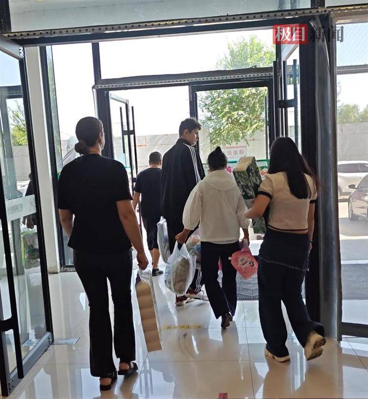 波兰超级联赛 | 实探中俄互免签证前的边境小城:4日游只需600元